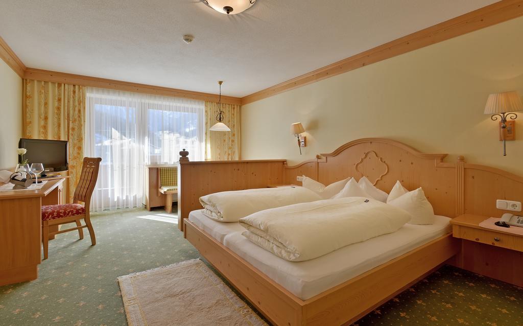Hotel Laendenhof Superior Майрхофен Экстерьер фото