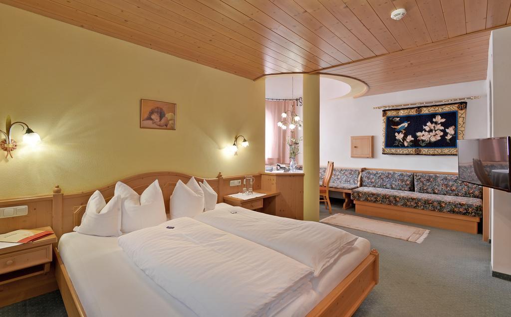 Hotel Laendenhof Superior Майрхофен Экстерьер фото